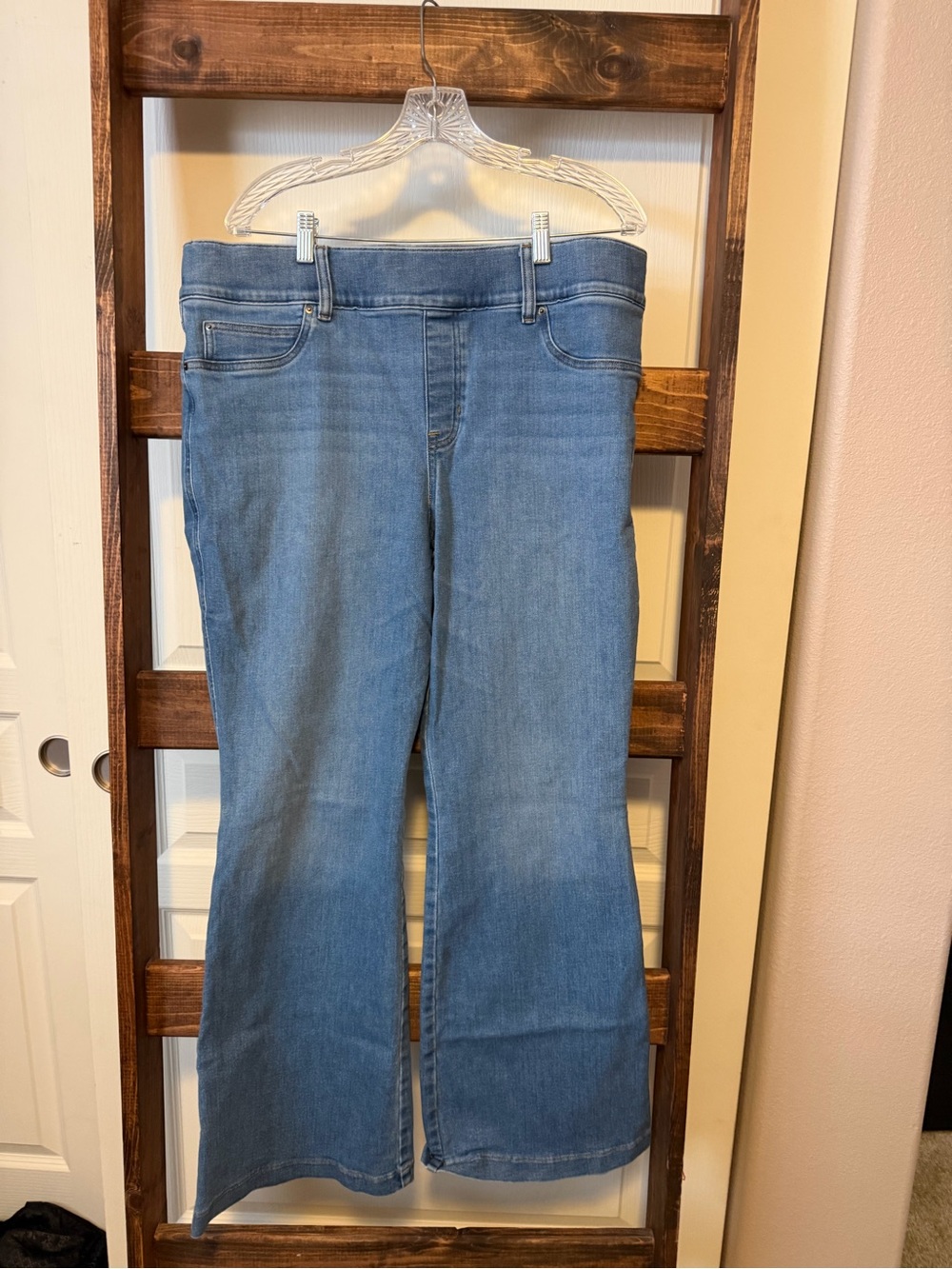Spanx Women’s Light Blue Stretch Denim Jeans